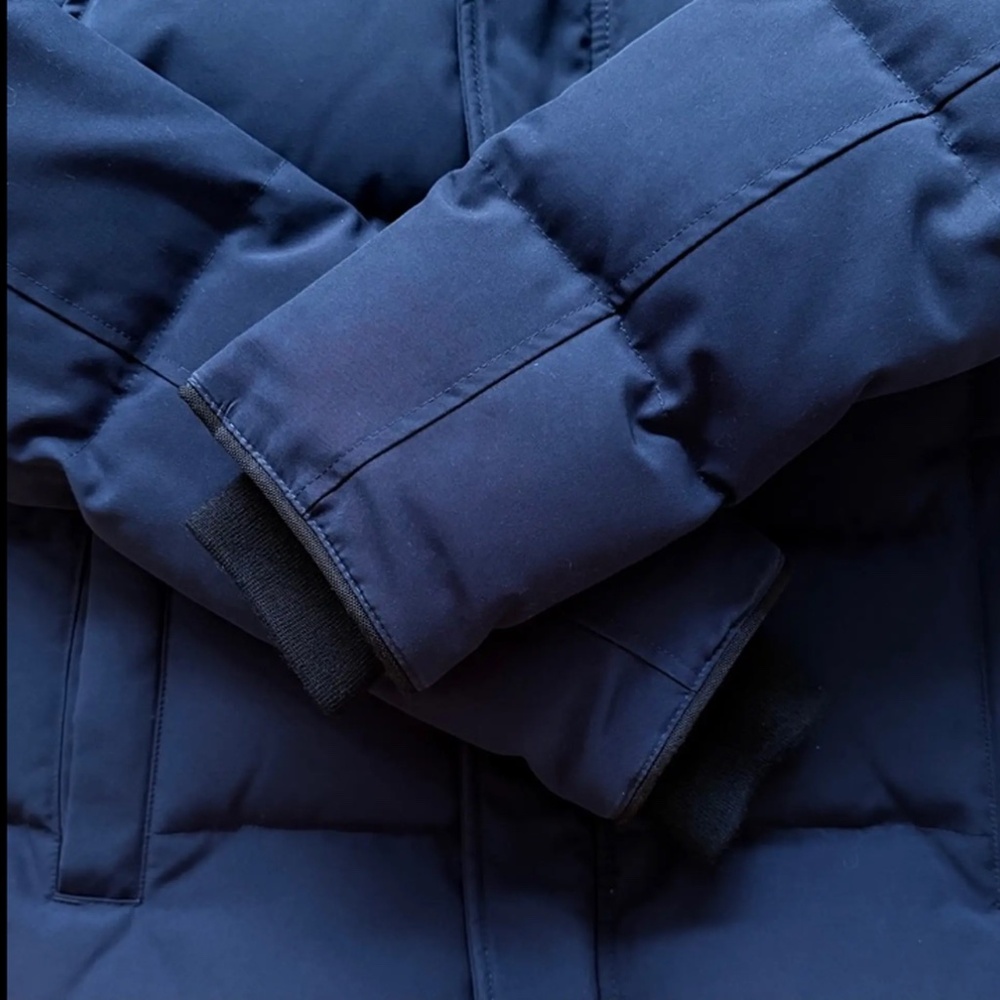 Men’s Canada Goose Macmillan Parka (Navy, XS) - Picture 4 of 7